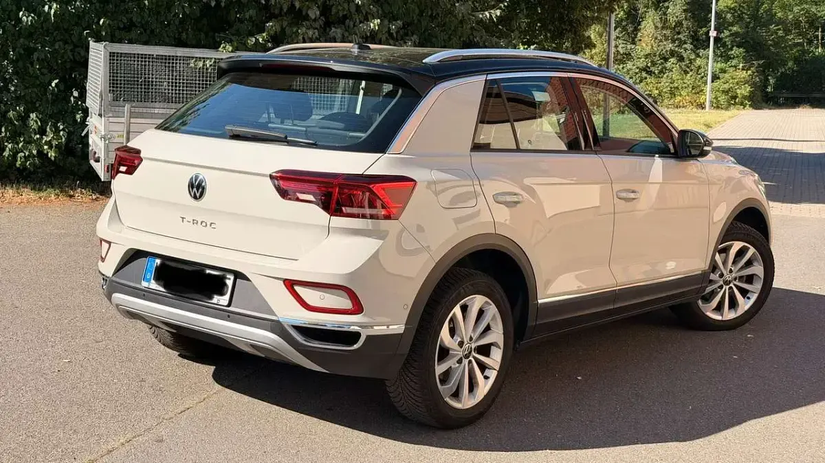 Gebraucht VW T-Roc Style 150 PS (110 kW) 2023 Grau SUV