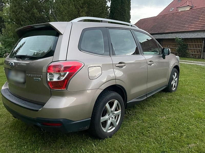 Gebraucht Subaru Forester 147 PS (108 kW) 2014 Andere farben SUV