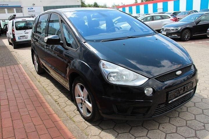 Gebraucht Ford S-MAX Titanium 140 PS (102 kW) 2009 Schwarz Van / Kleinbus