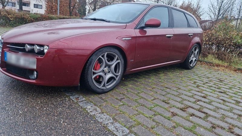 Gebraucht Alfa Romeo 159 170 PS (125 kW) 2010 Rot Kombi