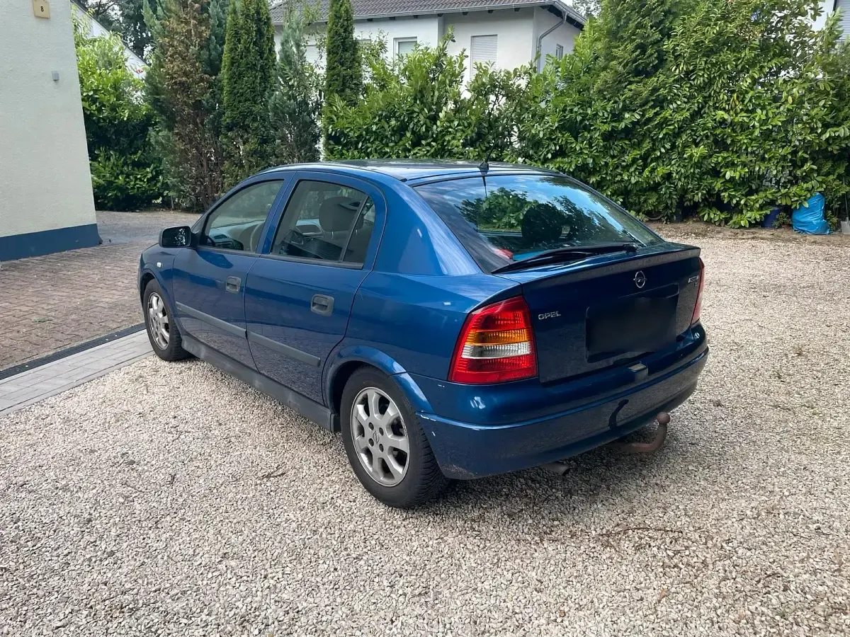 Gebraucht Opel Astra 125 PS (91 kW) 2002 Blau Limousine