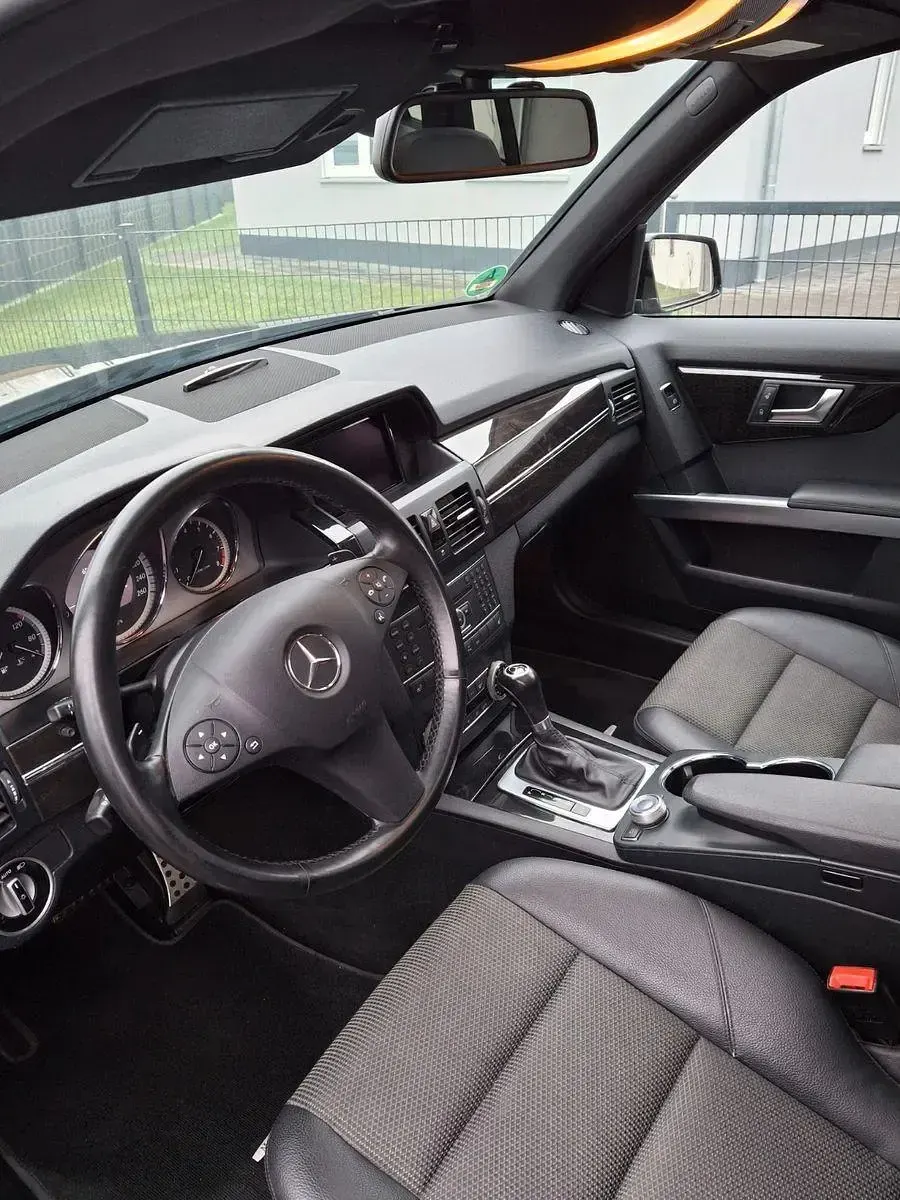 Gebraucht Mercedes GLK350 306 PS (225 kW) 2012 Schwarz SUV