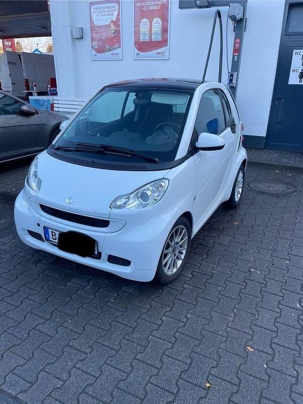 Weiß Gebraucht 2011 Smart ForTwo Coupé Passion Cabrio | 5.300 € (Fairer Preis) - Bild 1/4