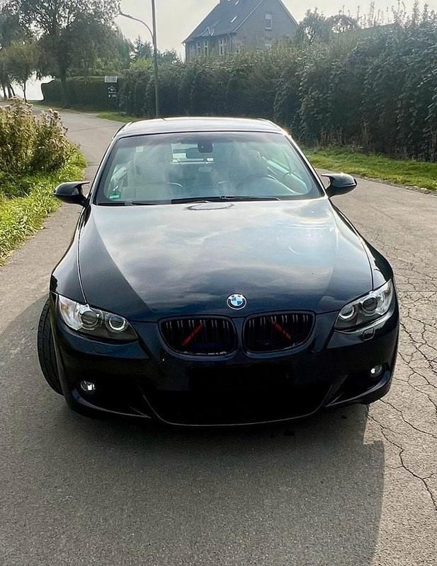 Gebraucht BMW 320 Cabriolet M Sport 170 PS (125 kW) 2008 Schwarz Cabrio