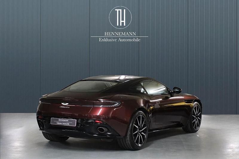 Gebraucht Aston Martin DB11 510 PS (375 kW) 2019 Rot Coupé
