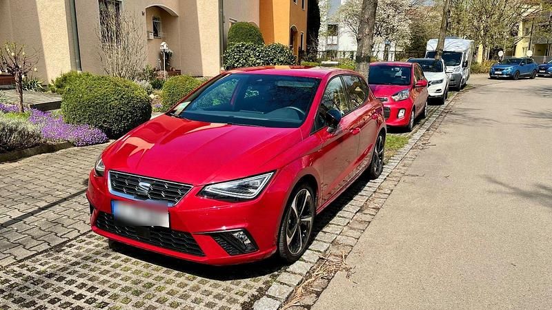 Rot Gebraucht 2022 Seat Ibiza Beats Kleinwagen | 16.900 € (Fairer Preis) - Bild 1/4