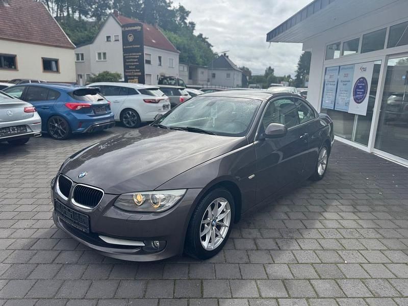 Gebraucht 2011 BMW 318 Cabriolet Comfort Edition Cabrio | 9.650 € (Superpreis) - Bild 1/4