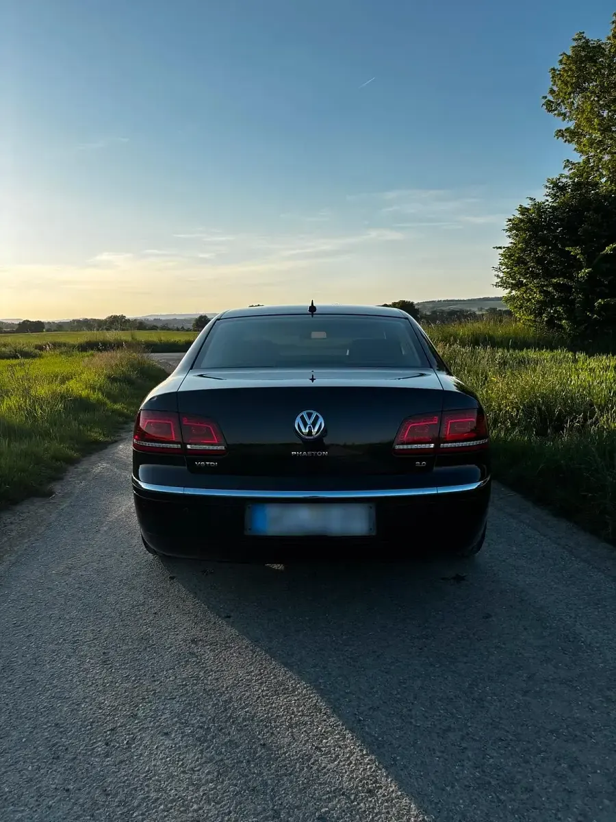 Gebraucht VW Phaeton Exclusive 245 PS (180 kW) 2014 Schwarz Limousine