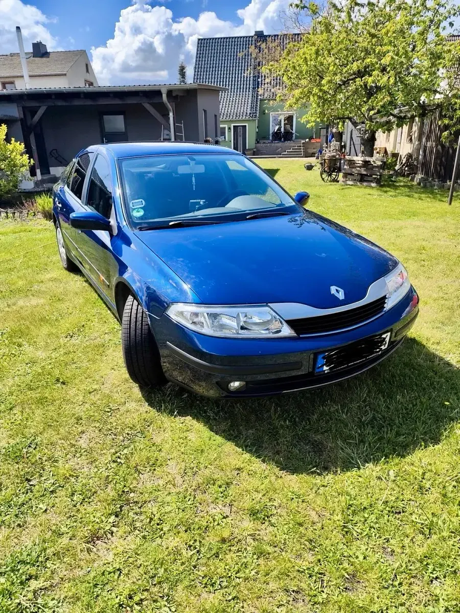 Gebraucht Renault Laguna II 119 PS (87 kW) 2001 Blau Limousine
