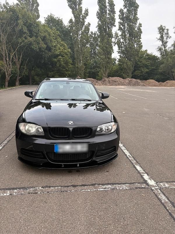 Schwarz Gebraucht 2009 BMW 116 M Sport Kleinwagen | 3.200 € (Guter Preis) - Bild 1/4