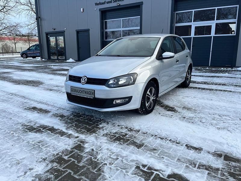 Gebraucht VW Polo Trendline 69 PS (50 kW) 2013 Silber Limousine
