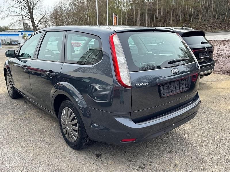 Gebraucht Ford Focus Style 125 PS (91 kW) 2009 Grau Kombi