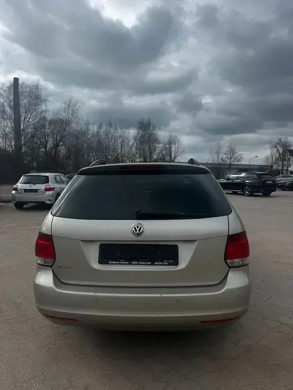Używany VW Golf VII Match 86 KM (63 kW) 2013 Srebrny Kombi