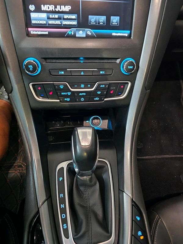 Grau Gebraucht 2016 Ford Mondeo Kombi | 7.599 € (Superpreis) - Bild 1/4