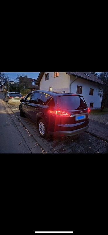 Gebraucht Ford S-MAX S 140 PS (102 kW) 2010 Schwarz Van / Kleinbus