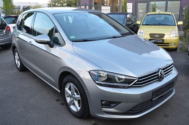 Silber Gebraucht 2014 VW Golf Sportsvan Comfortline Van / Kleinbus | 9.990 € (Guter Preis) - Bild 1/4