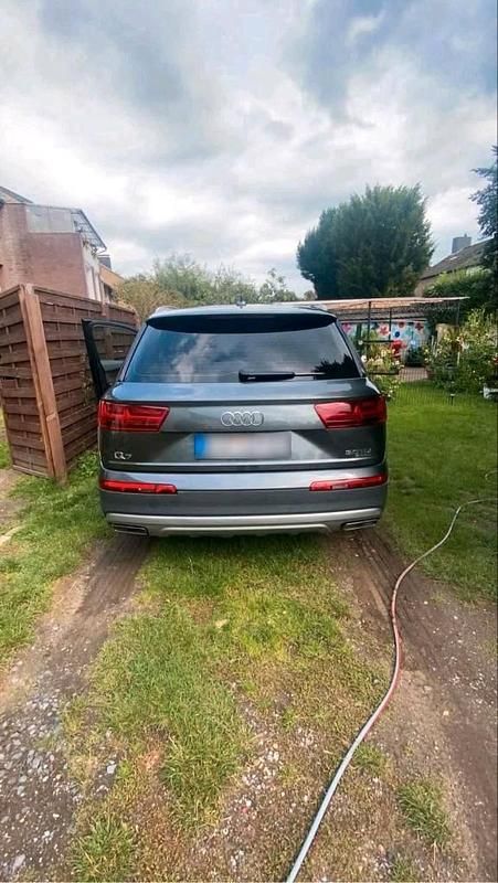 Second-hand Audi Q7 249 CP (183 kW) 2016 Argintiu SUV