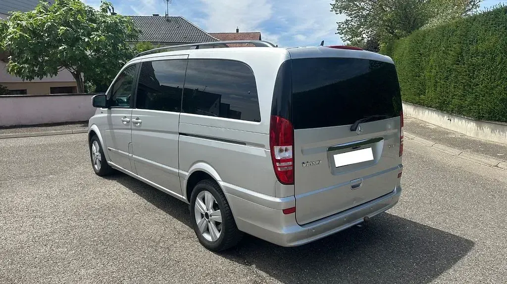 Gebraucht Mercedes Viano 224 PS (164 kW) 2012 Silber Van / Kleinbus