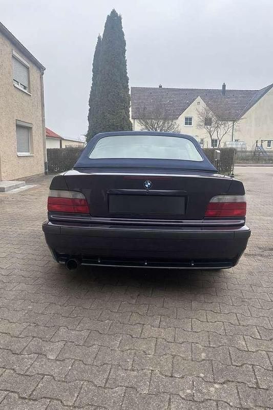 Gebraucht BMW 318 Cabriolet 116 PS (85 kW) 1996 Violet Cabrio