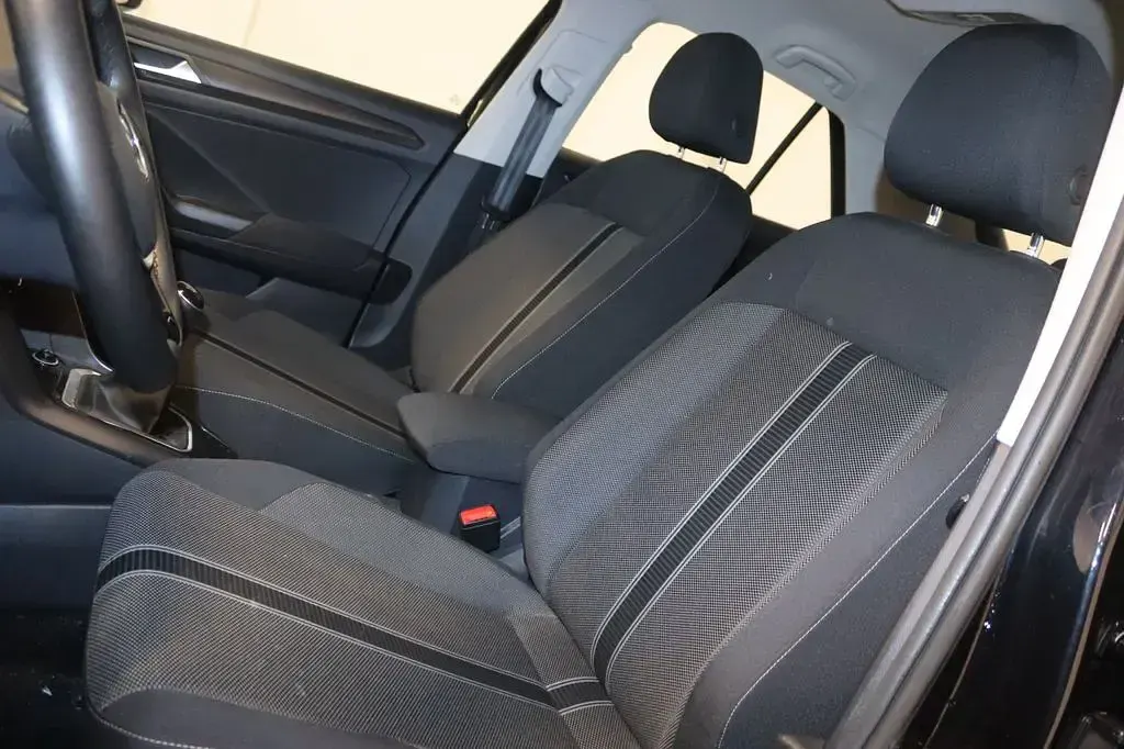 Gebraucht VW T-Roc 116 PS (85 kW) 2019 Deep black perleffekt SUV