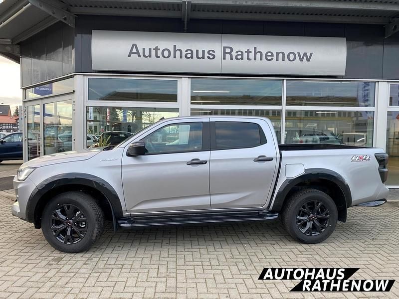 Gebraucht Isuzu D-Max 163 PS (119 kW) 2024 Orange Pickup