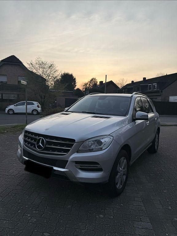 Gebraucht Mercedes ML250 204 PS (150 kW) 2013 Silber SUV