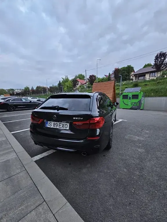 Gebraucht BMW 520 Sport Line 2020 Schwarz Kombi