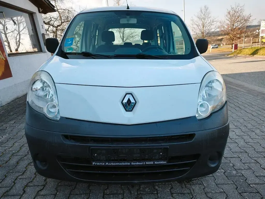 Gebraucht Renault Kangoo Authentique 68 PS (50 kW) 2010 Weiß Van / Kleinbus