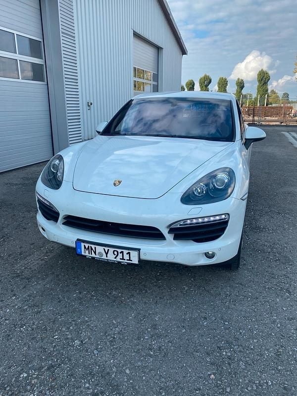 Weiß Gebraucht 2013 Porsche Cayenne S SUV | 23.000 € - Bild 1/4
