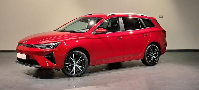 Rot Gebraucht 2022 MG MG5 EV Luxury Kombi | 18.200 € (Etwas zu teuer) - Bild 1/4