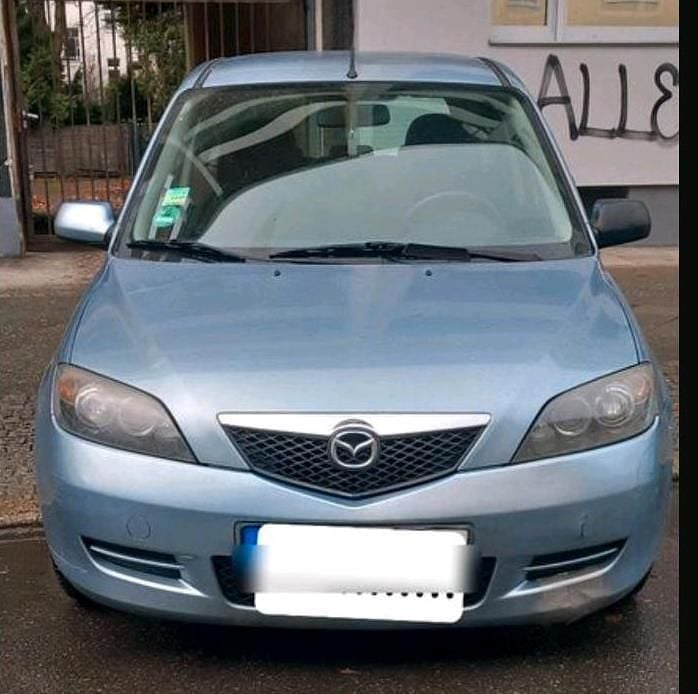 Blau Gebraucht 2006 Mazda 2 Kleinwagen | 2.500 € (Etwas zu teuer) - Bild 1/4