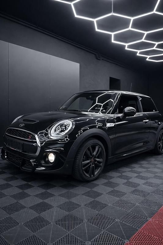 Gebraucht Mini Cooper S 192 PS (141 kW) 2018 Schwarz Kleinwagen