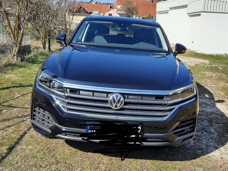 Schwarz Gebraucht 2020 VW Touareg SUV | 36.900 € (Fairer Preis) - Bild 1/1