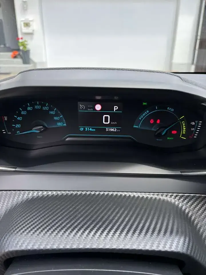 Gebraucht Peugeot 208 Active 100 kW (136 PS) 2023 Rot Kleinwagen