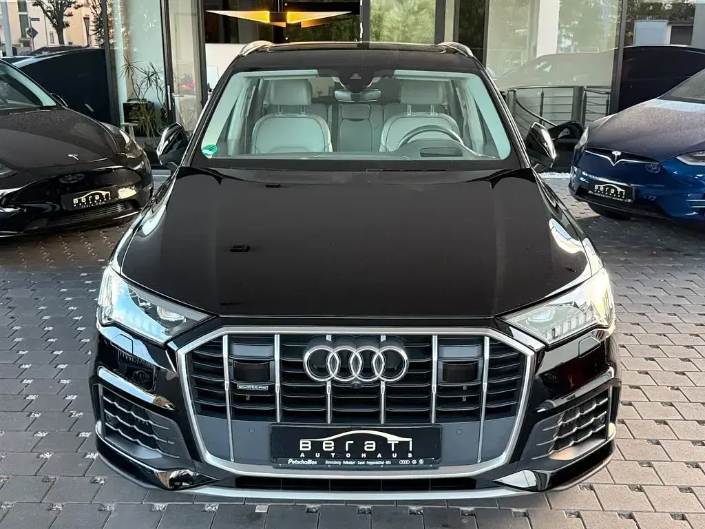 Gebraucht Audi Q7 Ambiente 381 PS (280 kW) 2021 Schwarz SUV