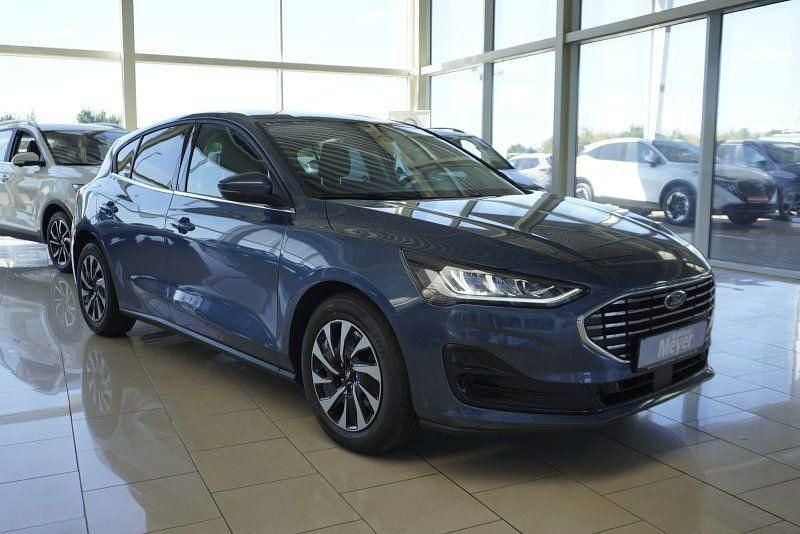 Chrome blue Neu 2025 Ford Focus Titanium X Limousine | 24.610 € (Superpreis) - Bild 1/4