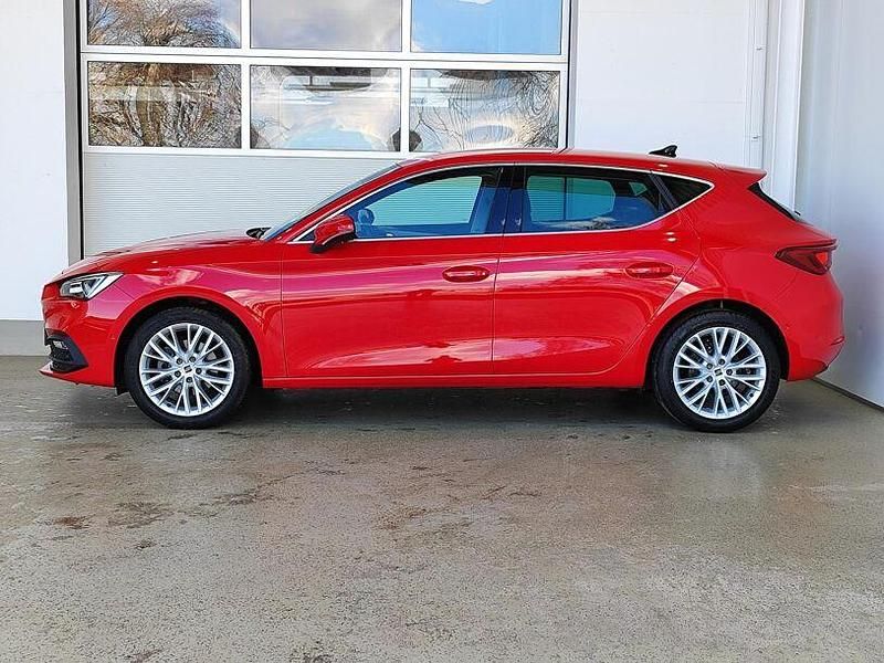 Second-hand Seat Leon XCELLENCE 150 CP (110 kW) 2021 Roșu Berlinǎ
