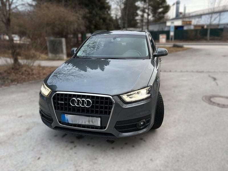 Gebraucht Audi Q3 140 PS (102 kW) 2014 Grau SUV
