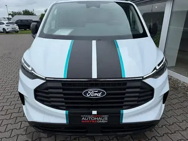 Gebraucht Ford Transit Custom 136 PS (100 kW) 2024 Weiß Van / Kleinbus