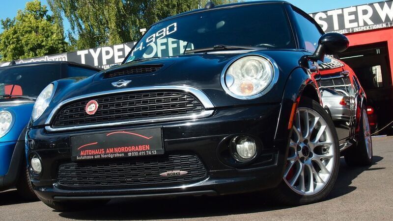 Schwarz Gebraucht 2009 Mini John Cooper Works Cabriolet Cabrio | 11.900 € (Guter Preis) - Bild 1/4