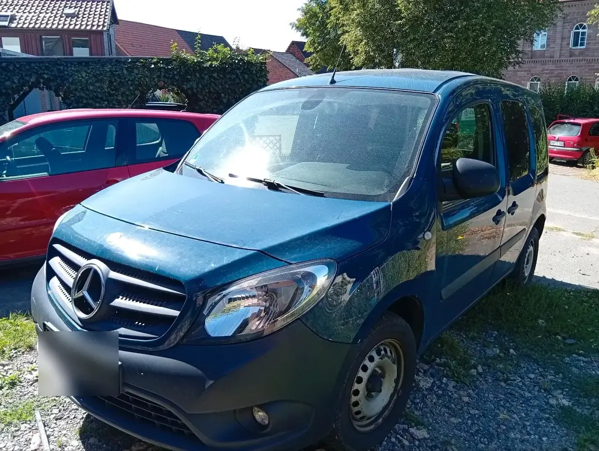 Gebraucht Mercedes Citan 109 90 PS (66 kW) 2017 Blau Van / Kleinbus