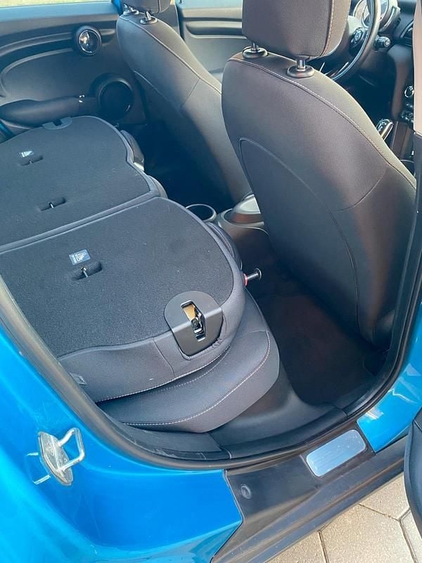 Gebraucht Mini Cooper 102 PS (75 kW) 2018 Blau Kleinwagen