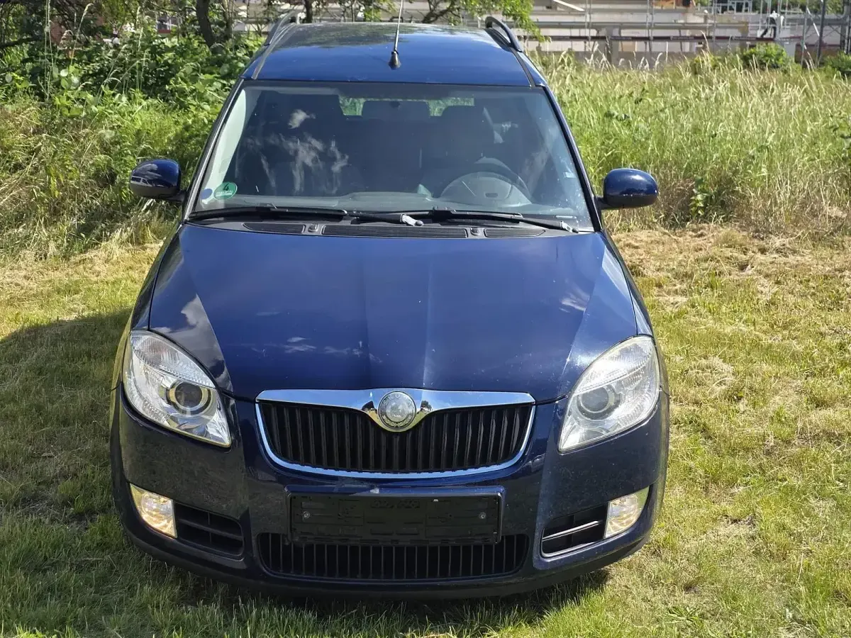 Gebraucht Skoda Roomster 86 PS (63 kW) 2009 Blau Van / Kleinbus