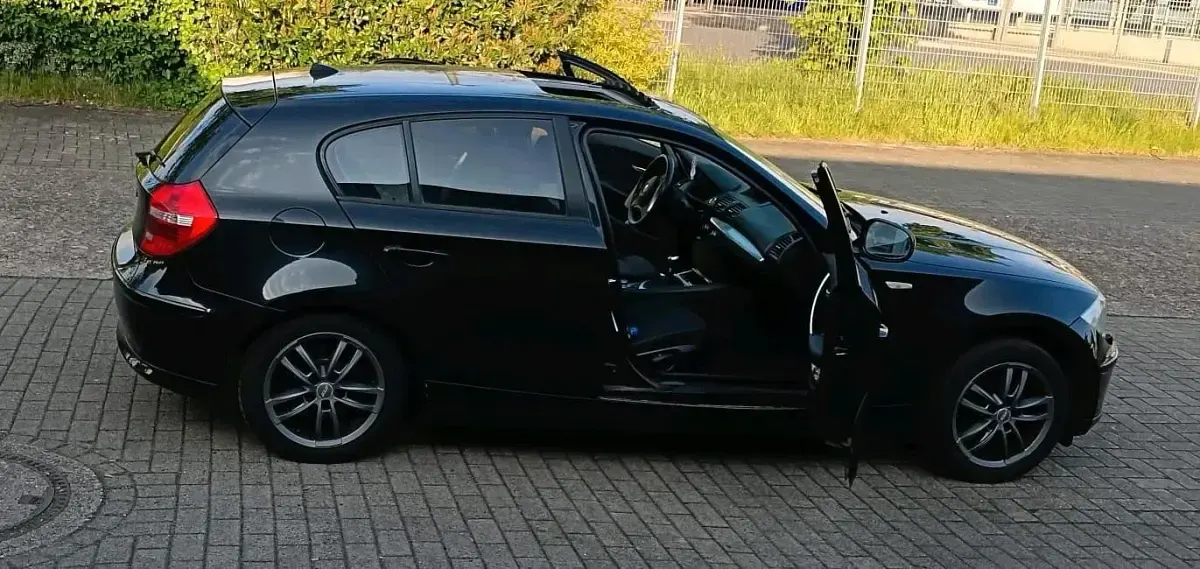 Gebraucht BMW 118 2009 Schwarz Kleinwagen