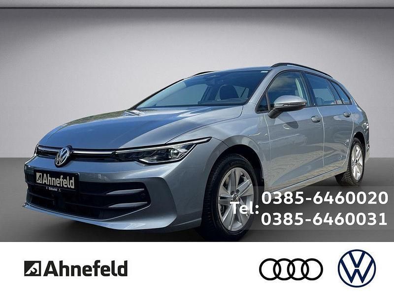 Silber Neu 2025 VW Golf VIII Life Kombi | 45.175 € - Bild 1/4