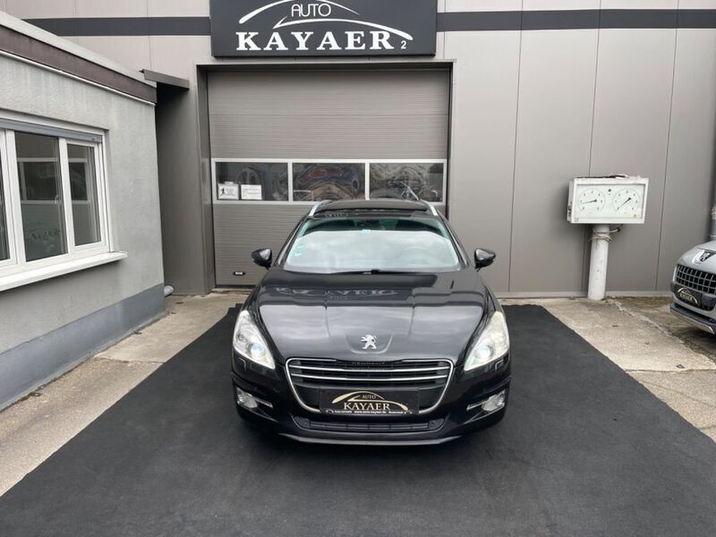Grau Gebraucht 2011 Peugeot 508 Allure Kombi | 6.999 € (Teuer) - Bild 1/4