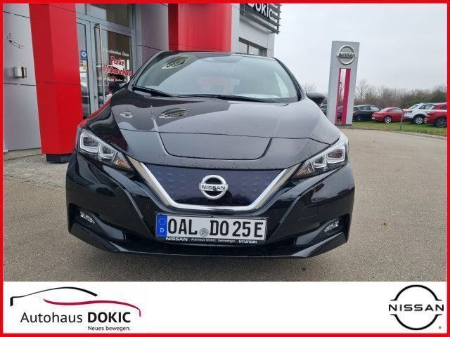 Gebraucht Nissan Leaf N-Connecta 110 kW (150 PS) 2022 Black metallic Kleinwagen