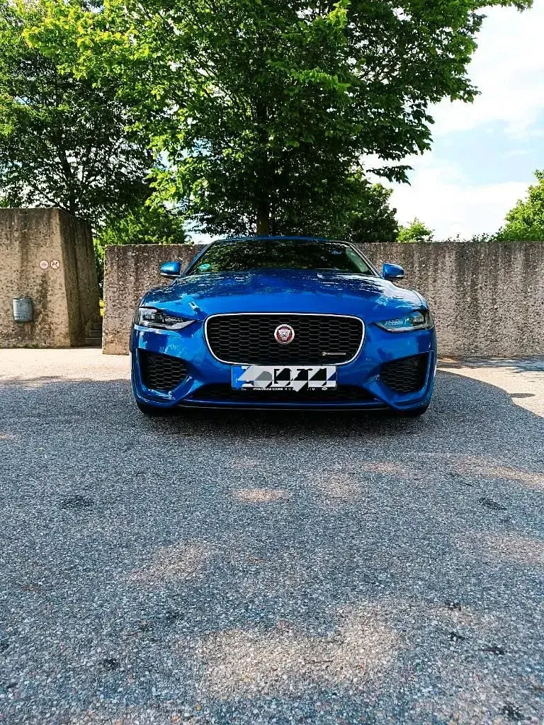 Gebraucht Jaguar XE R-Dynamic 250 PS (183 kW) 2019 Blau Limousine