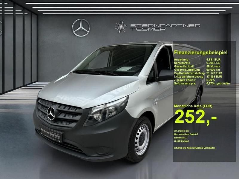 Silber Gebraucht 2021 Mercedes Vito Van / Kleinbus | 22.372 € (Superpreis) - Bild 1/3