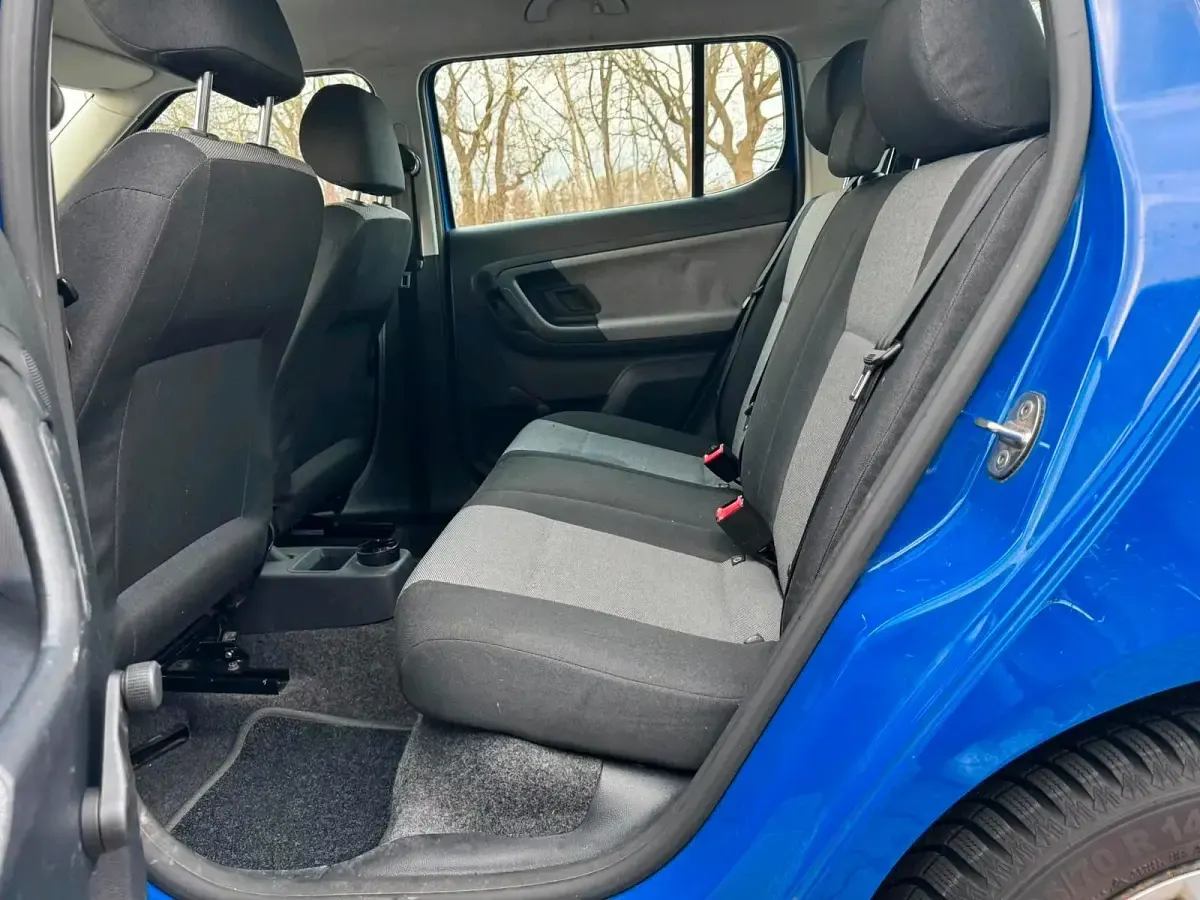 Gebraucht Skoda Fabia 60 PS (44 kW) 2009 Blau Kleinwagen